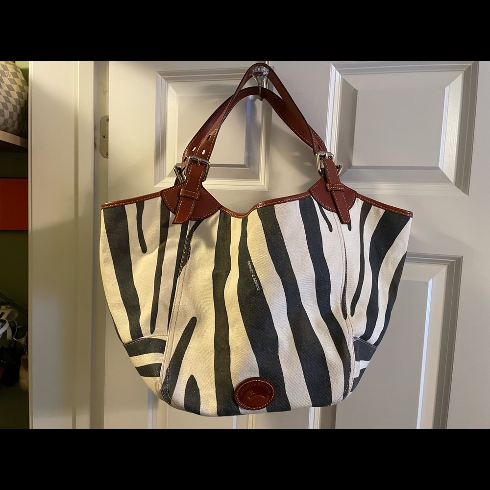 Dooney & Bourke Zebra Bag 🦓